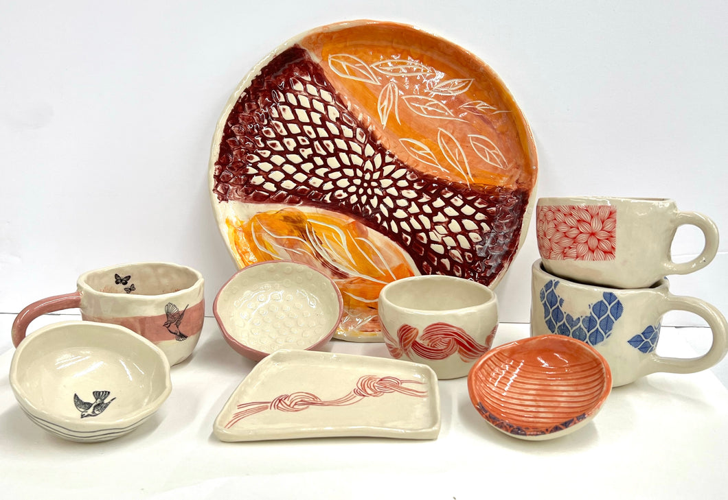 ADULT 4 WEEK- HAND BUILDING & SURFACE DESIGN (UNDERGLAZE TRANSFERS AND SGRAFFITO)